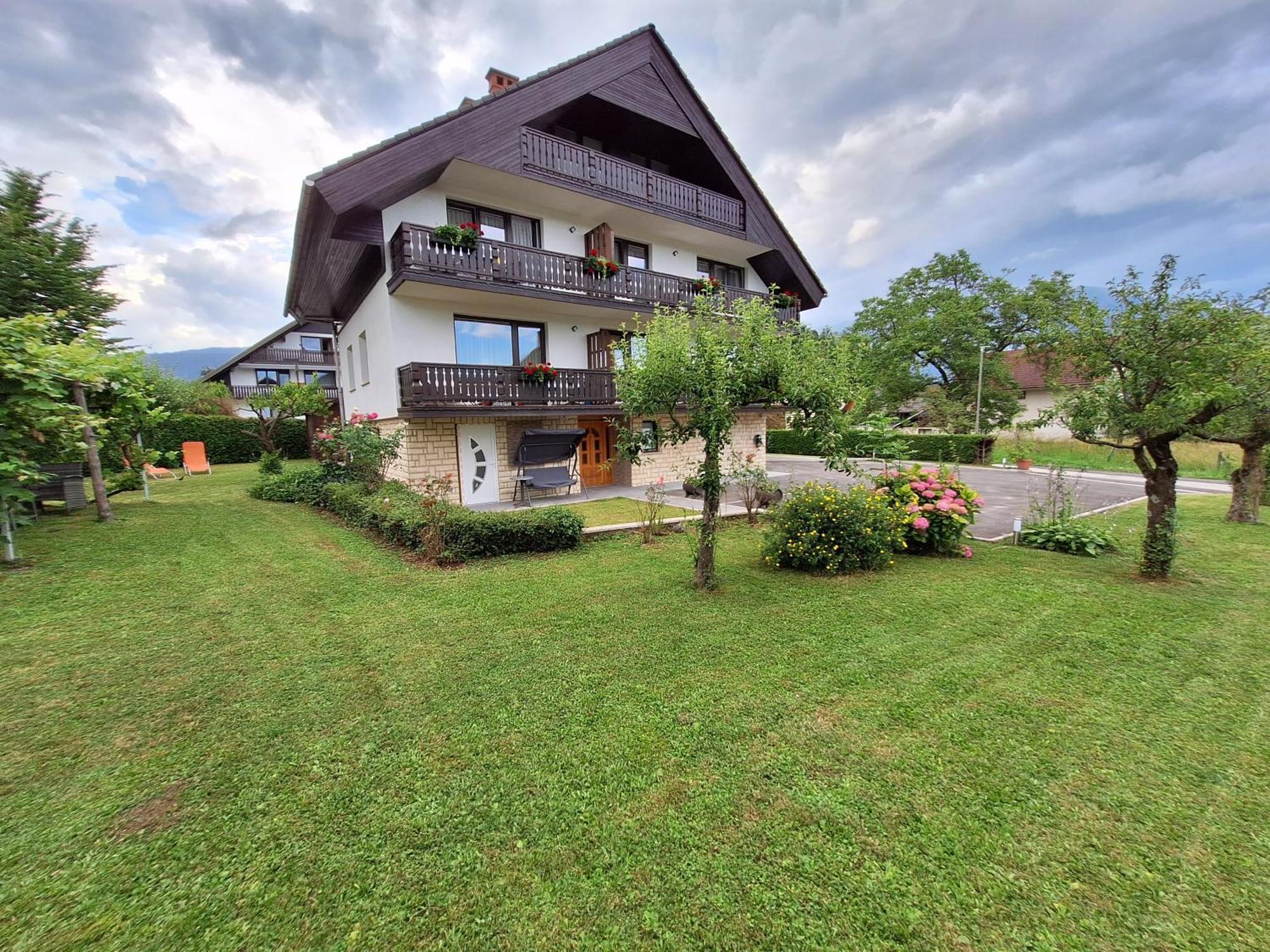 Apartment Petek Блед Экстерьер фото